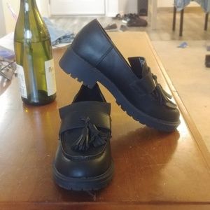 Black Wild Fable Tassle Loafers